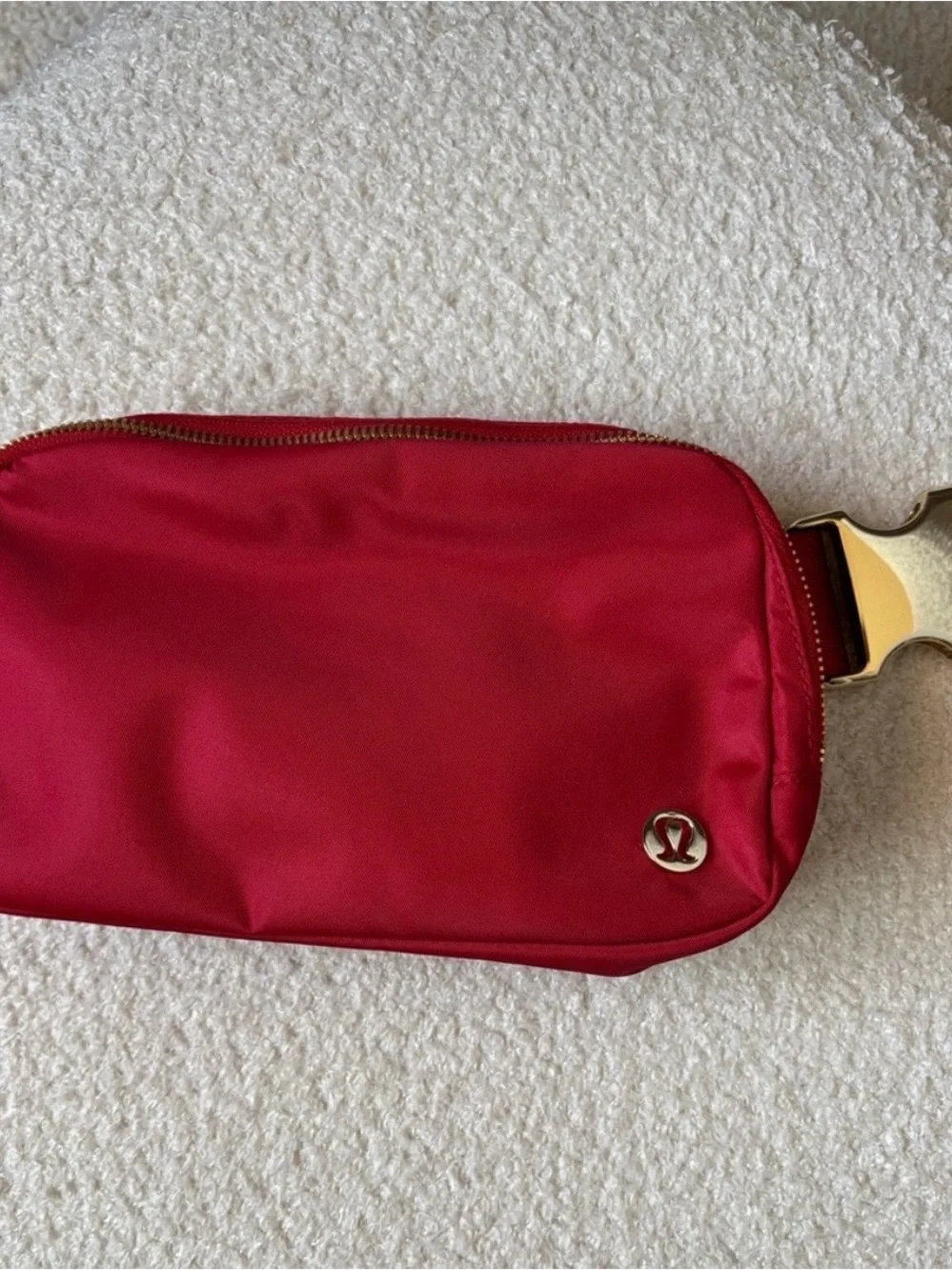 lululemon athletica new year everywhere belt bag 1l Keep them close in this versatile belt bag that helps you get out the door and on to your next adventure lululemon Everywhere Belt Bag (1L)